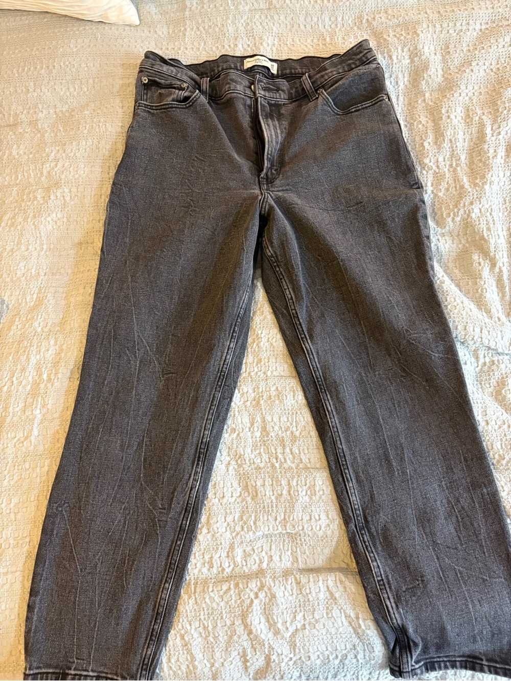 Abercrombie & Fitch The Mom High-Rise Jean 30